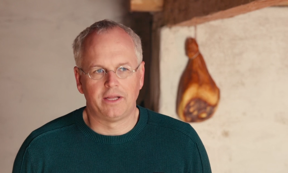 Edukační oddělení, Lukáš Faktor